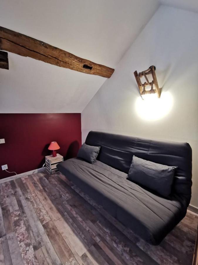 Gites Les Ecuries Saserang Mouilleron Luaran gambar